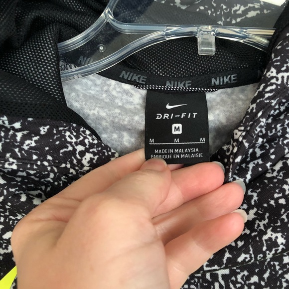 Nike sweatshirt - Picture 3 of 3